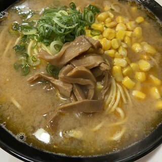 味噌バターコーンラーメン